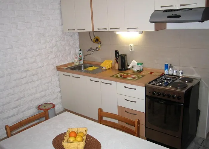 With Parking Spaces - 20761 דירה שיבניק